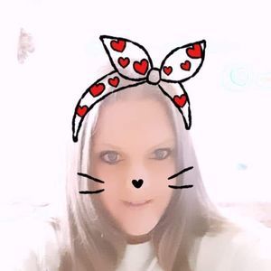 Meet your Posher, Holly